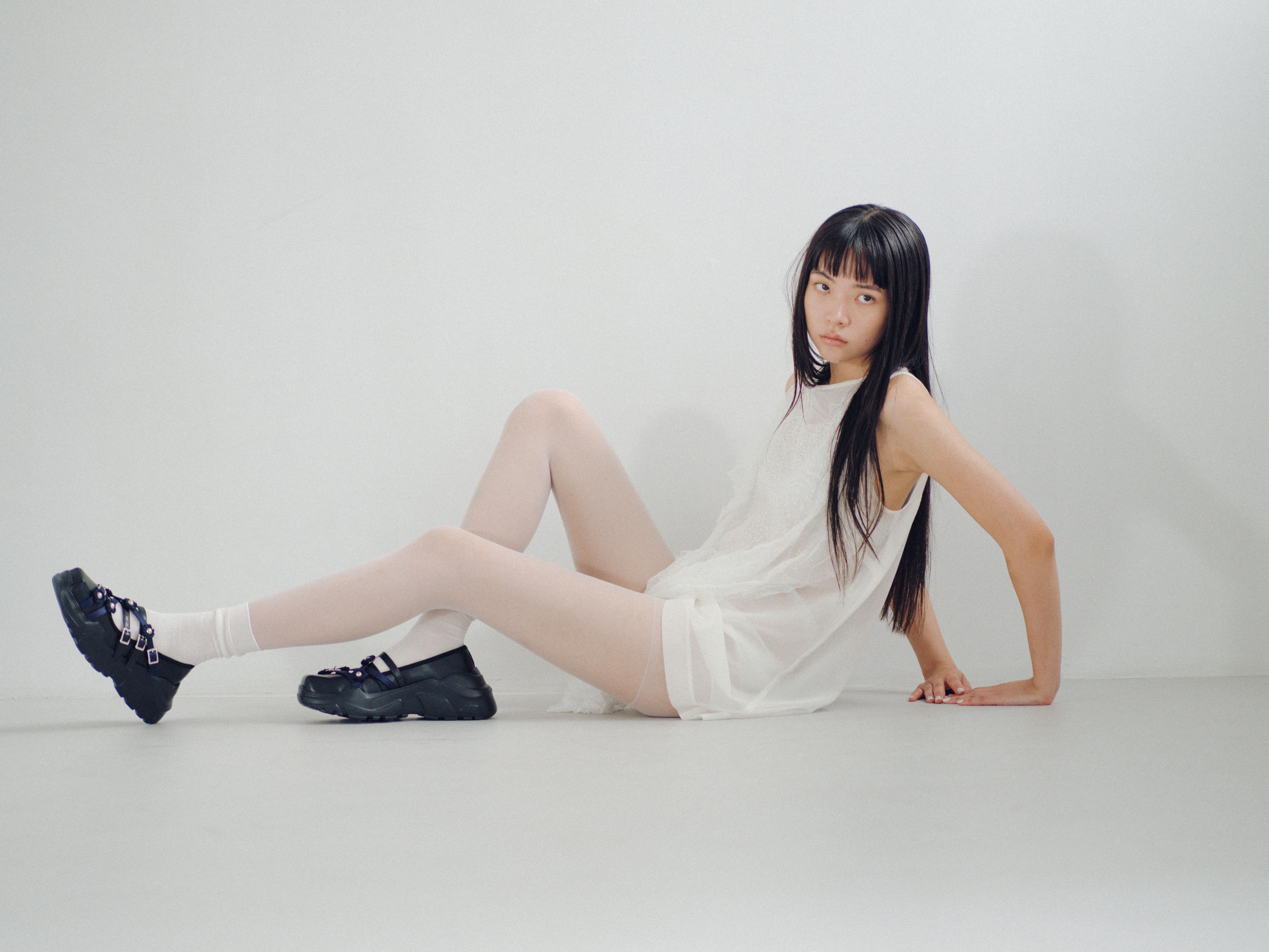 Flora Black×Navy×Black