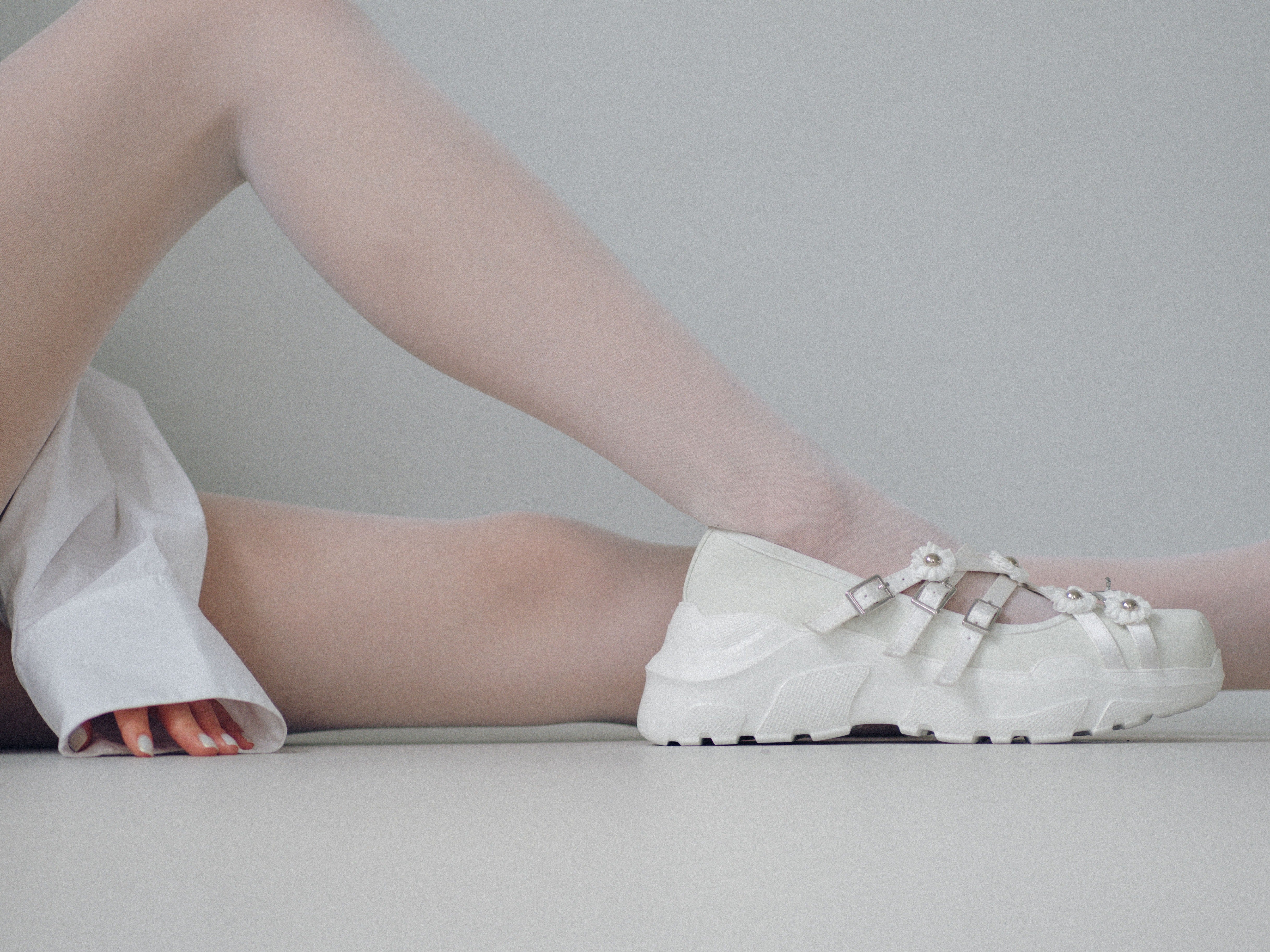 Flora White×White×White