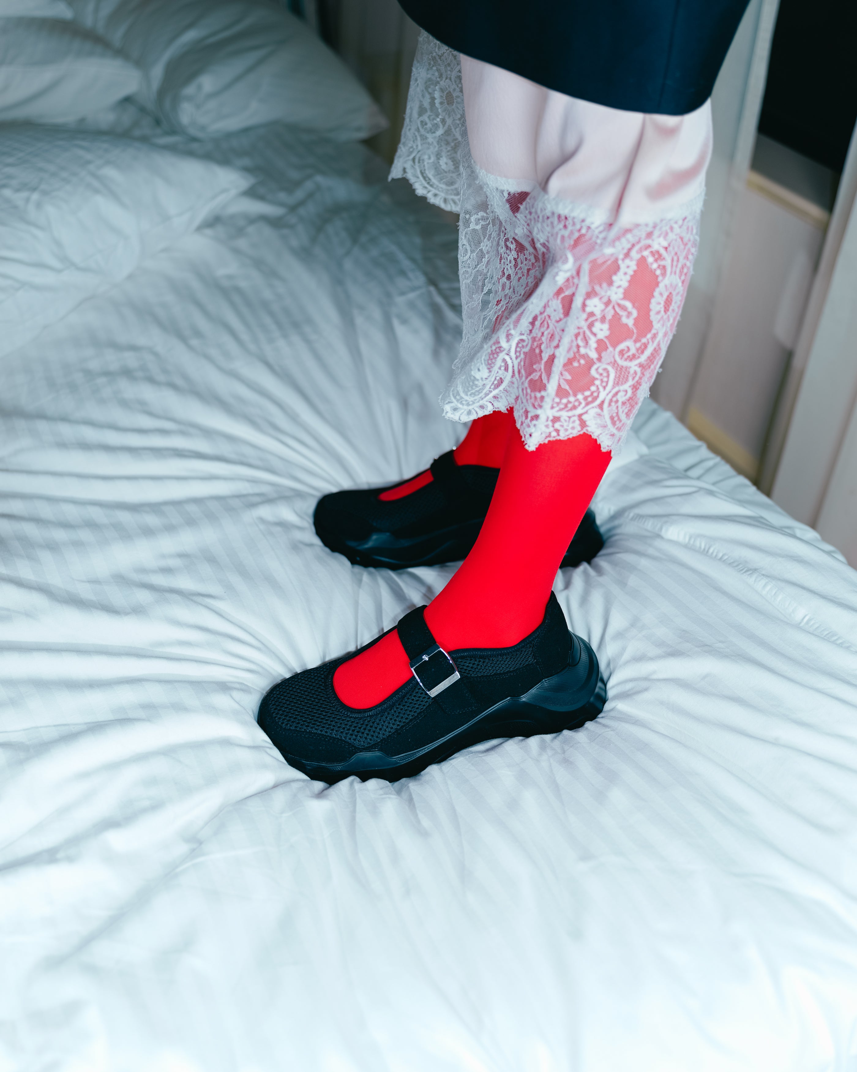 Elis Black × Black