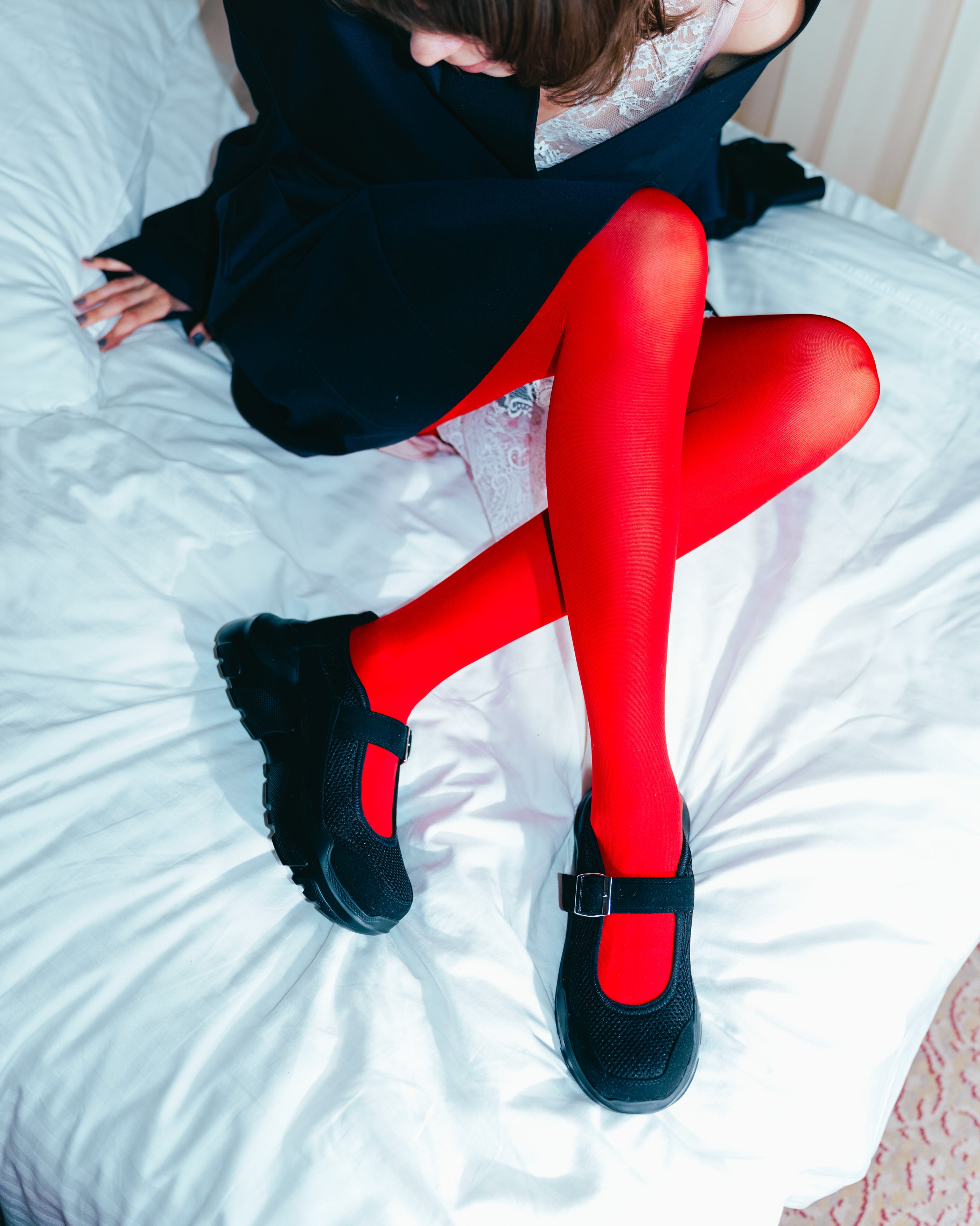 Elis Black × Black