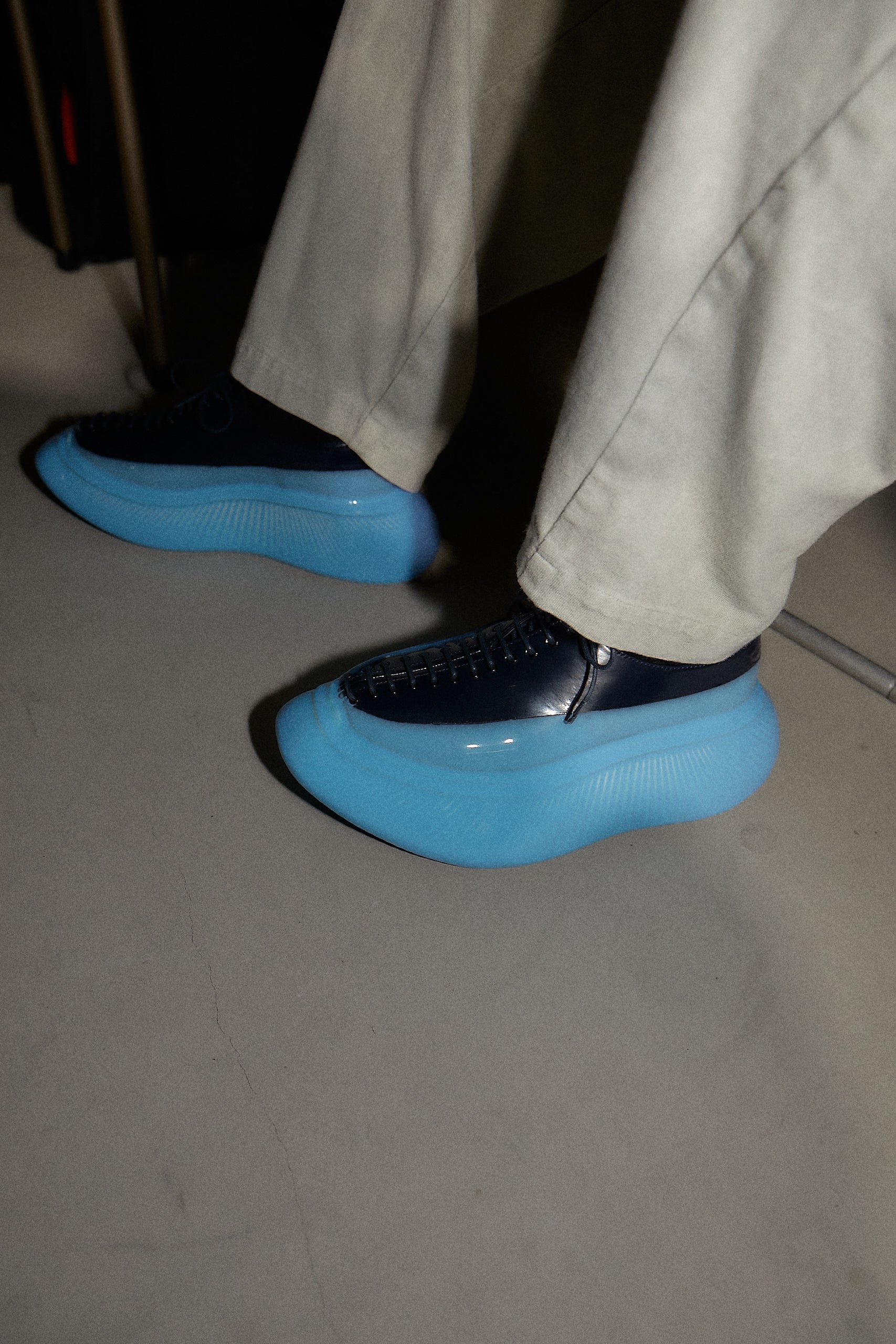 Liver shoes Navy × SKY DIP