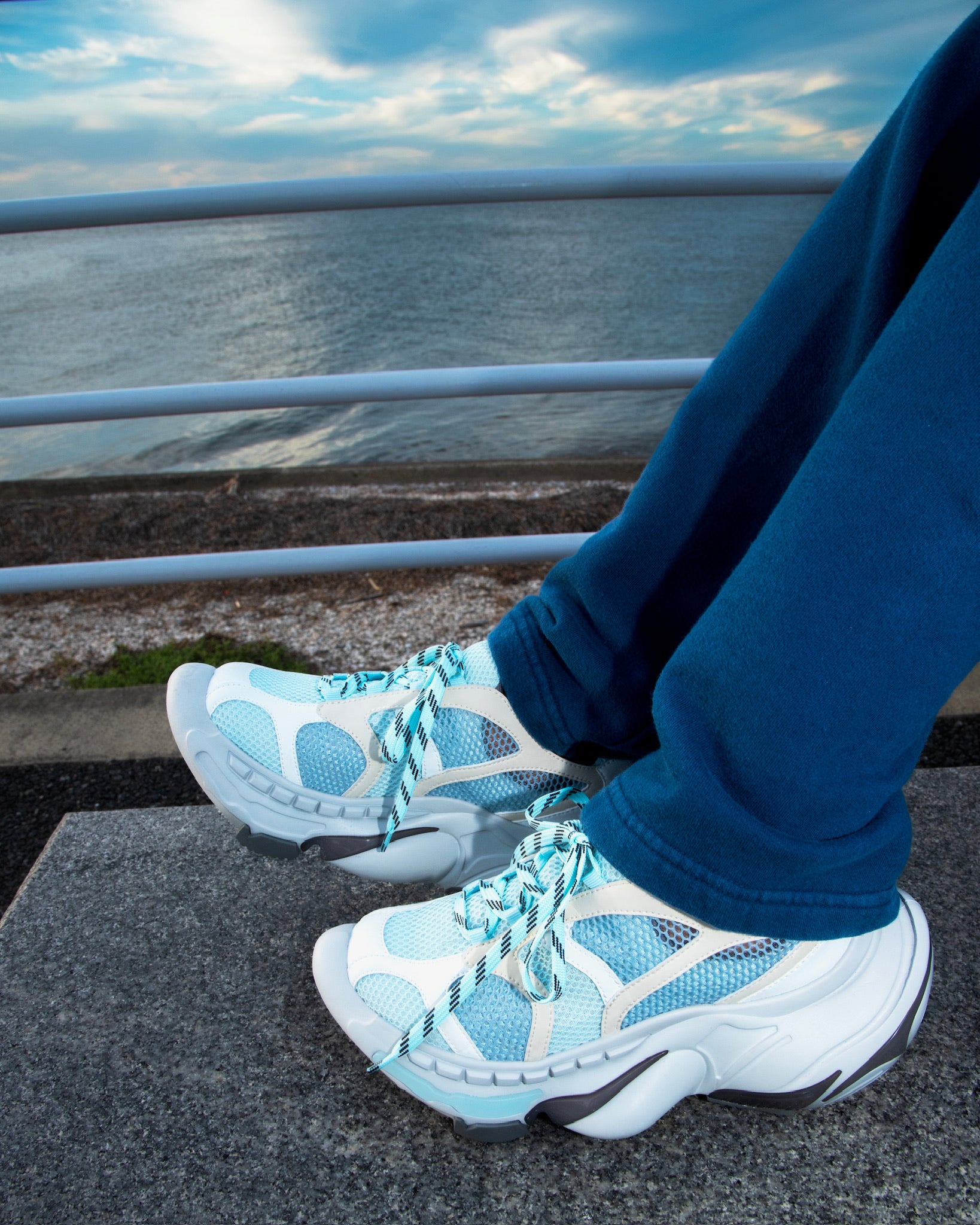 Apollo AirBloom Mint Blue