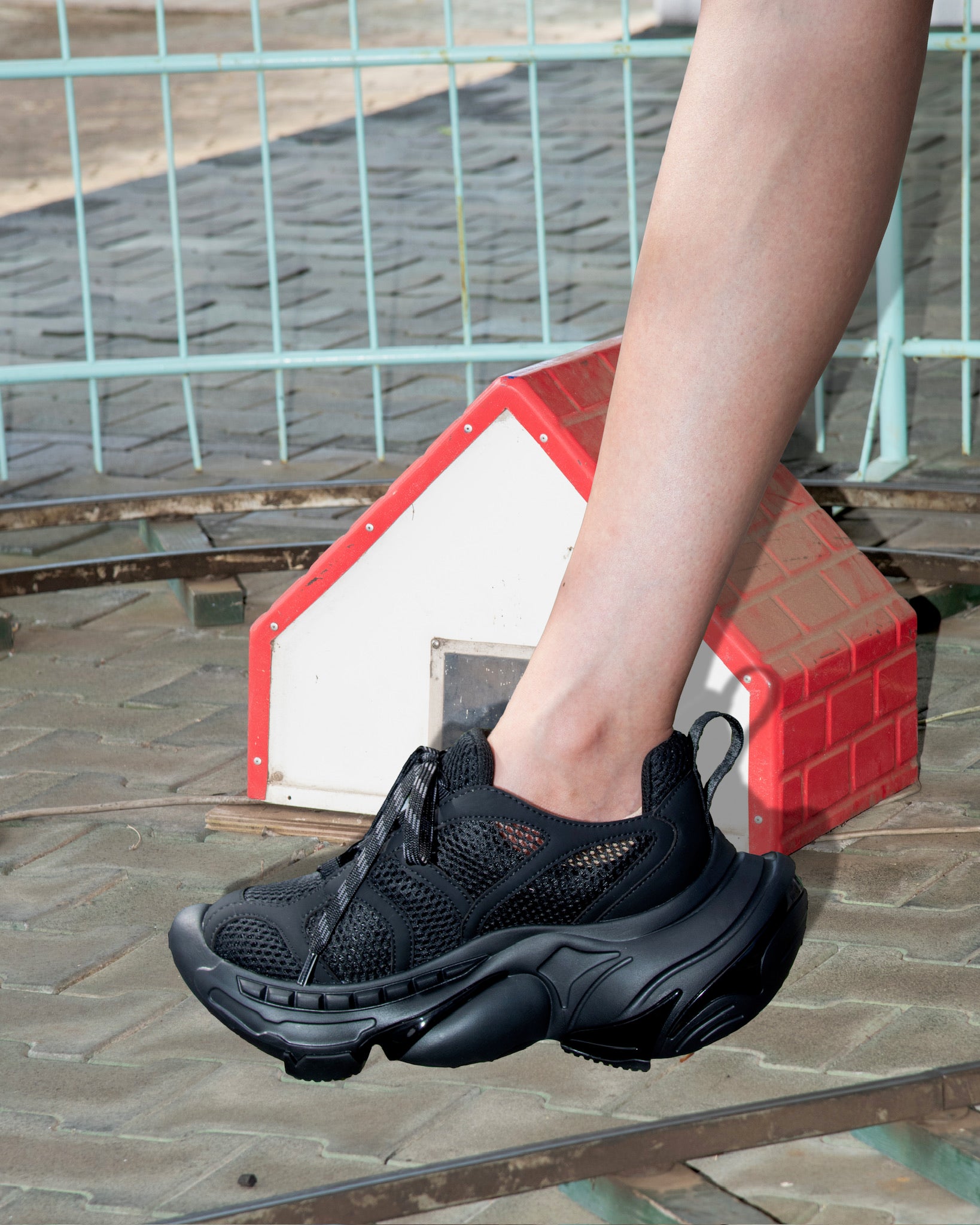 Apollo AirBloom Black 37-40