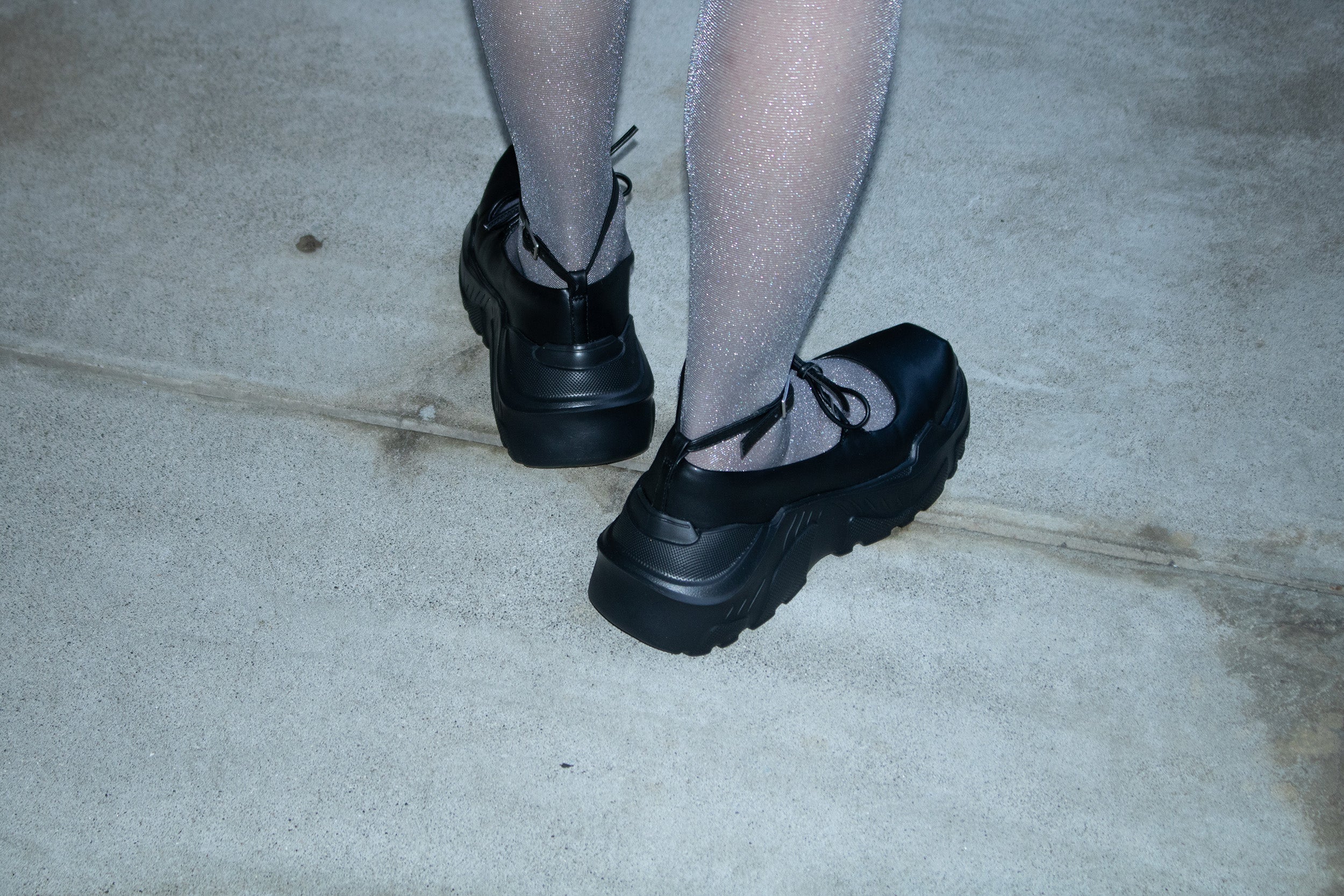 pino Black × Black