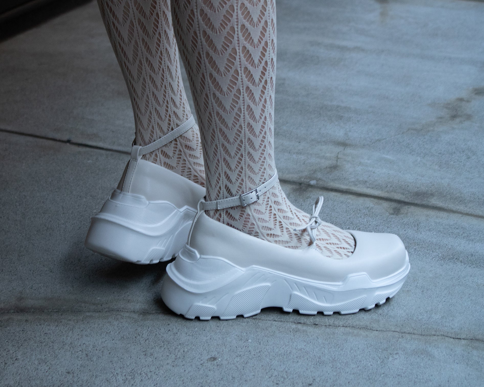 pino Ivory × White