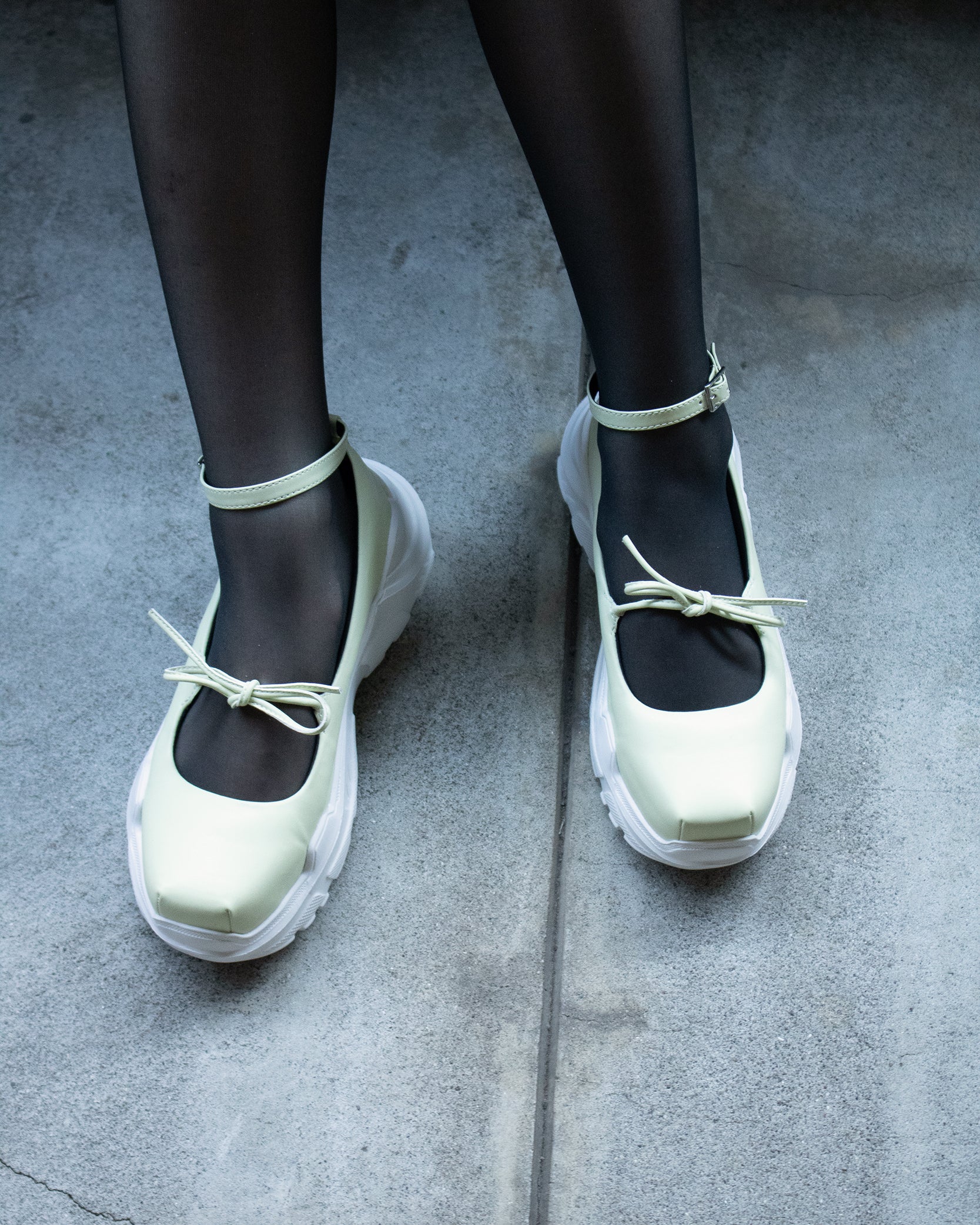 pino Lime × White