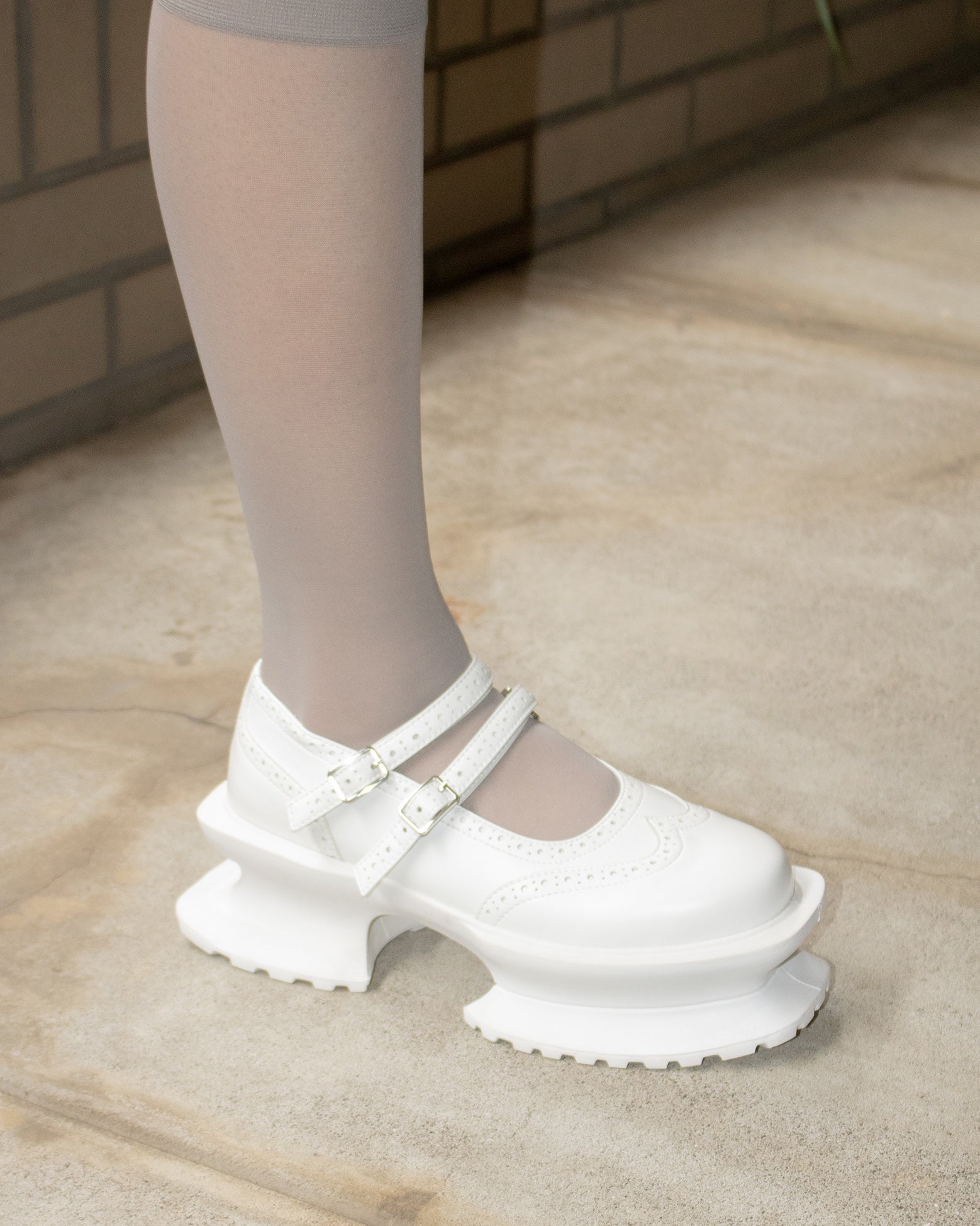 Aerial Garden shoes White Leather × White
