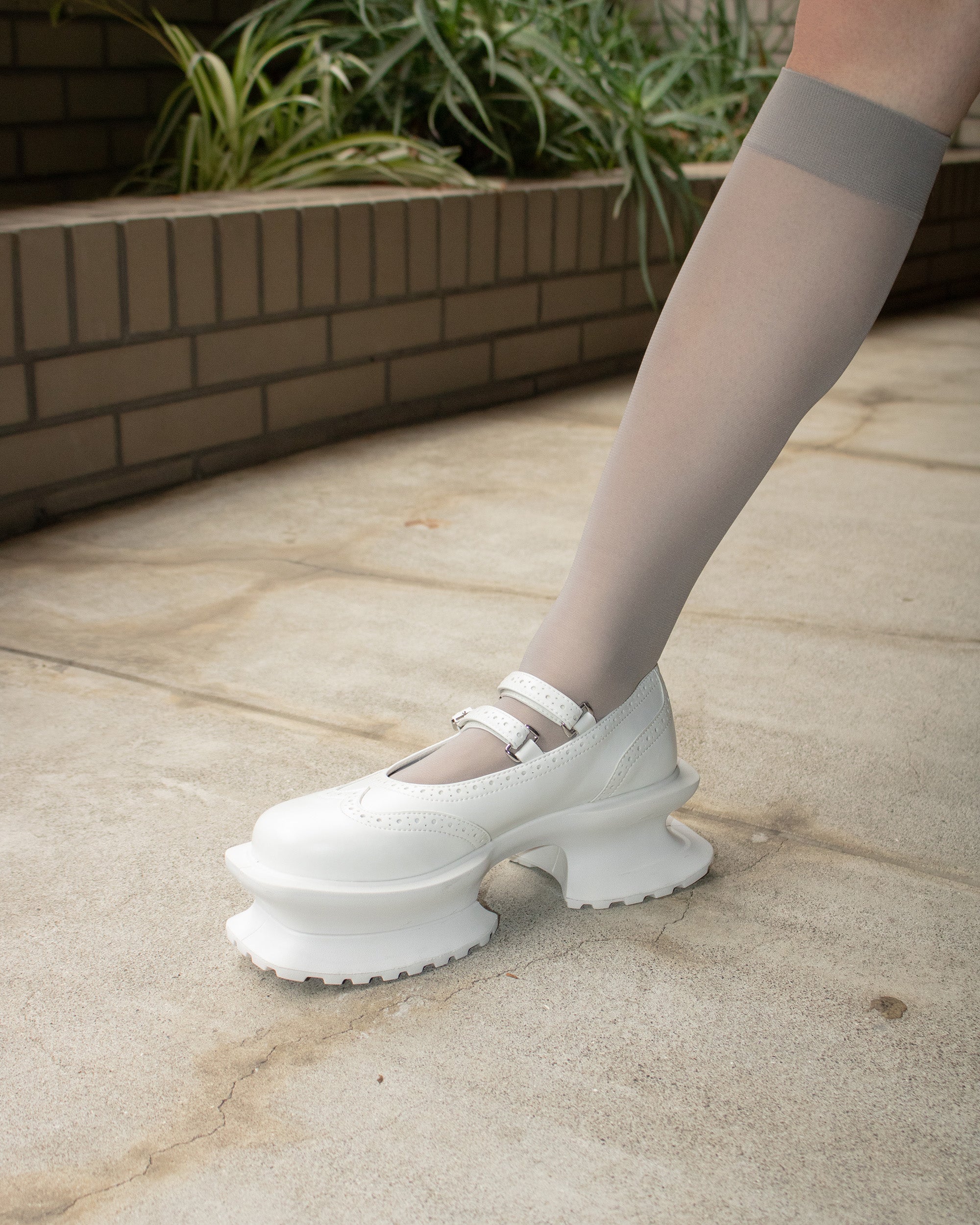 Aerial Garden shoes White Leather × White