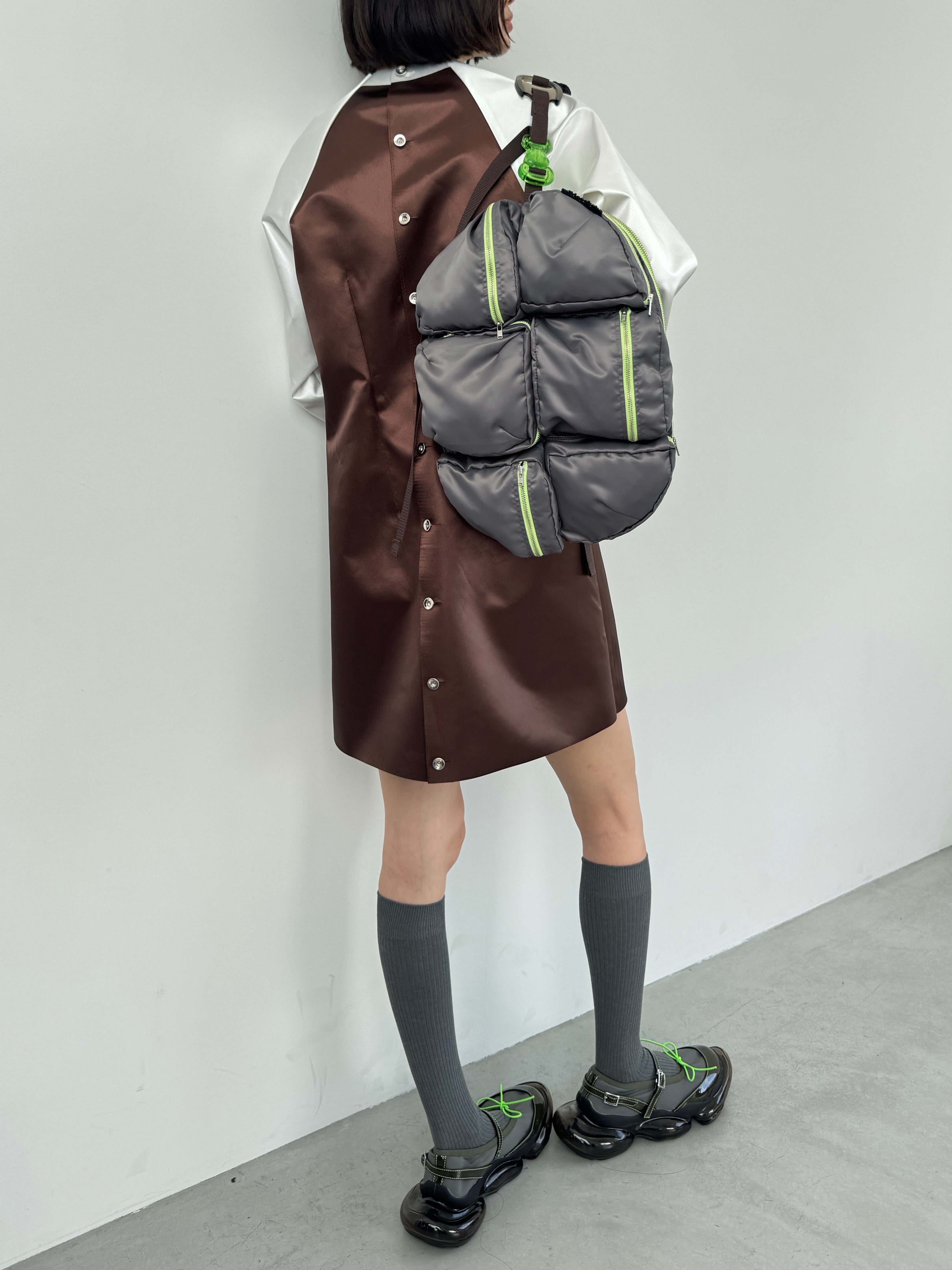 7 Pockets Bag Gray×Black×Green
