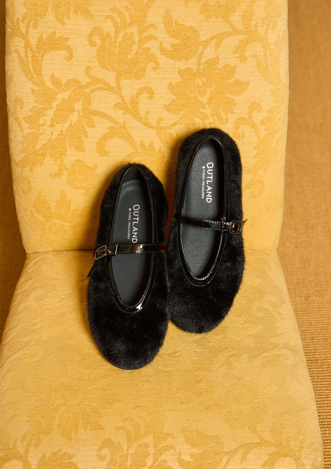 Fur shoes Black