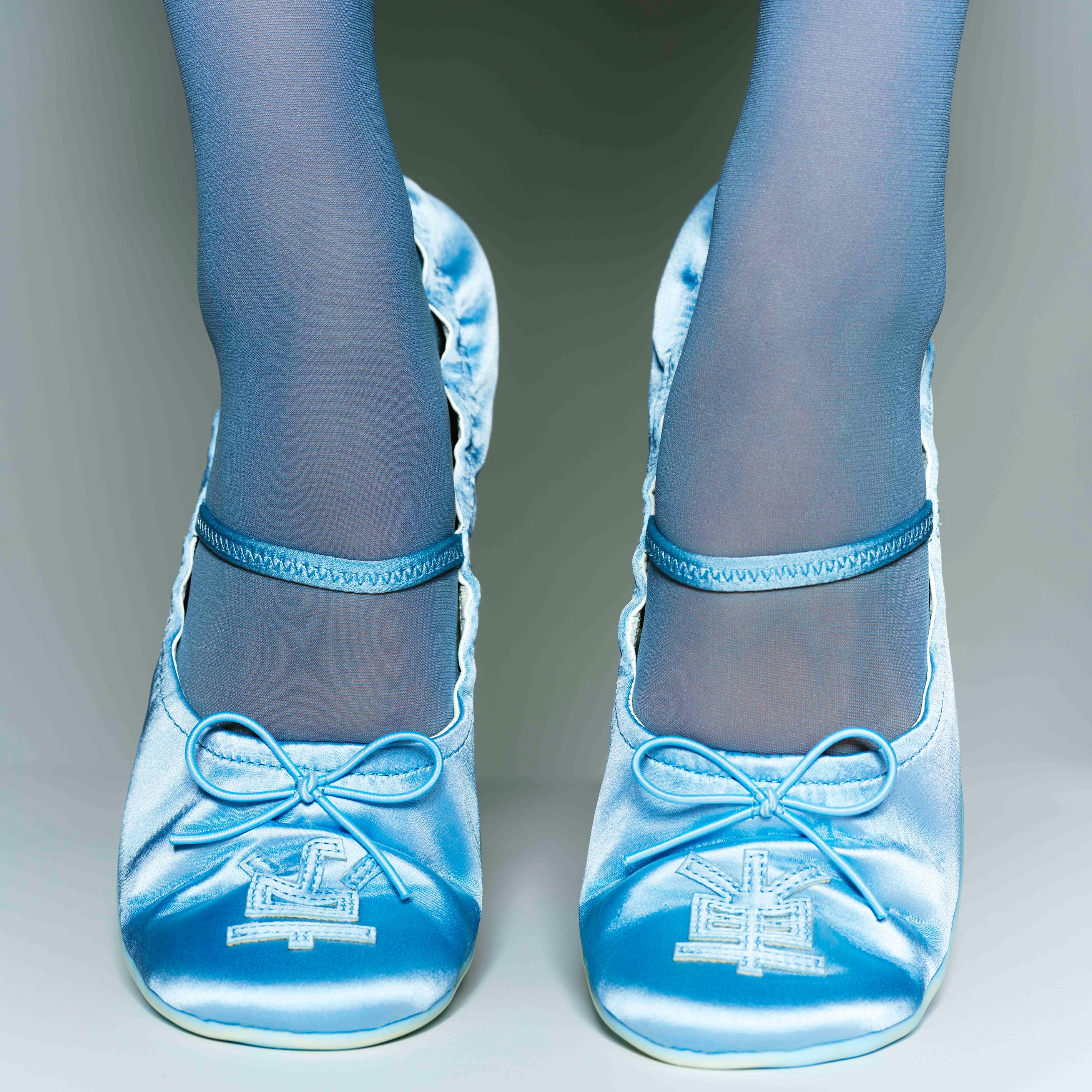 東京 Beans Blue Satin