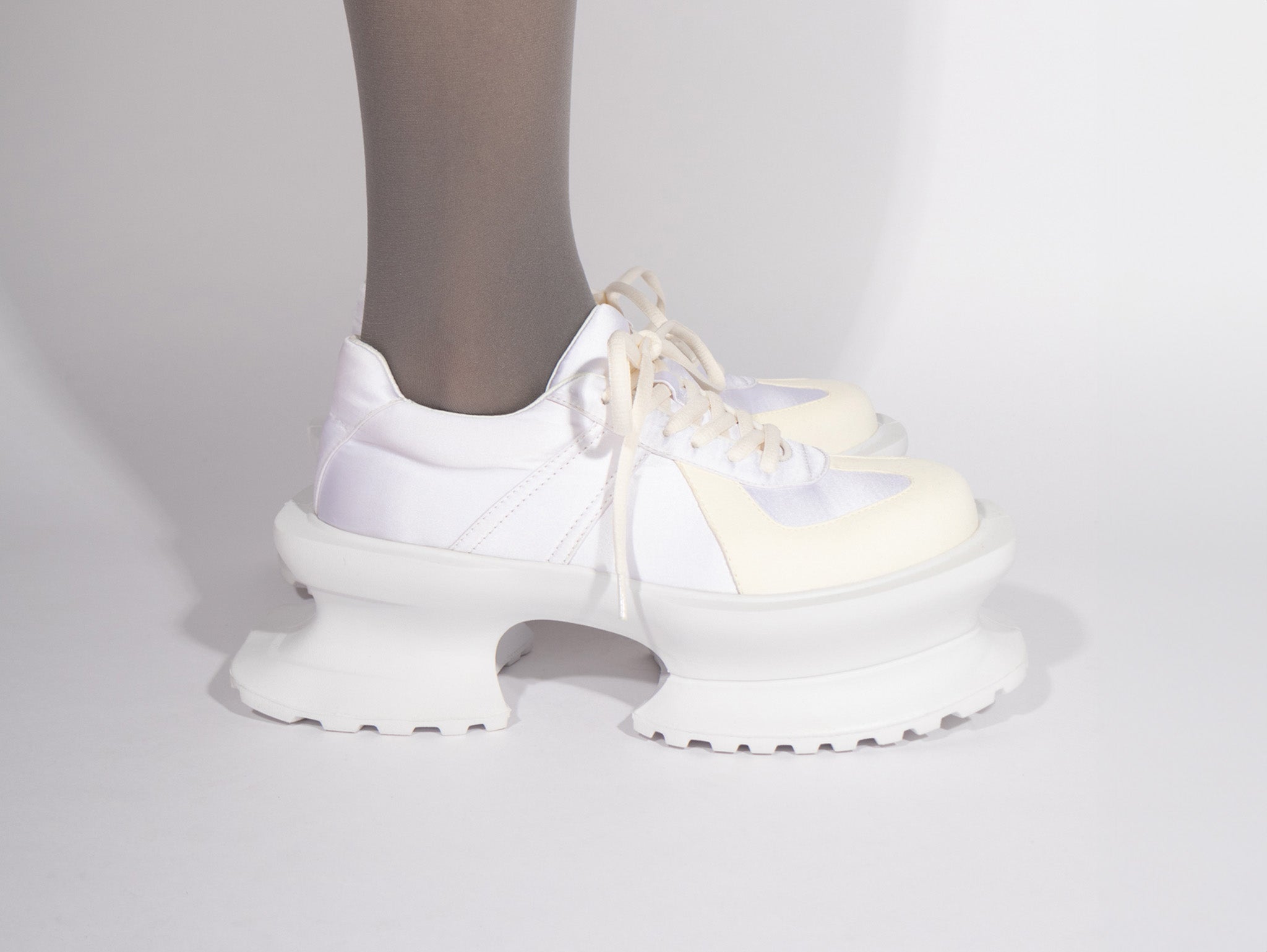 Victoria White Satin x White