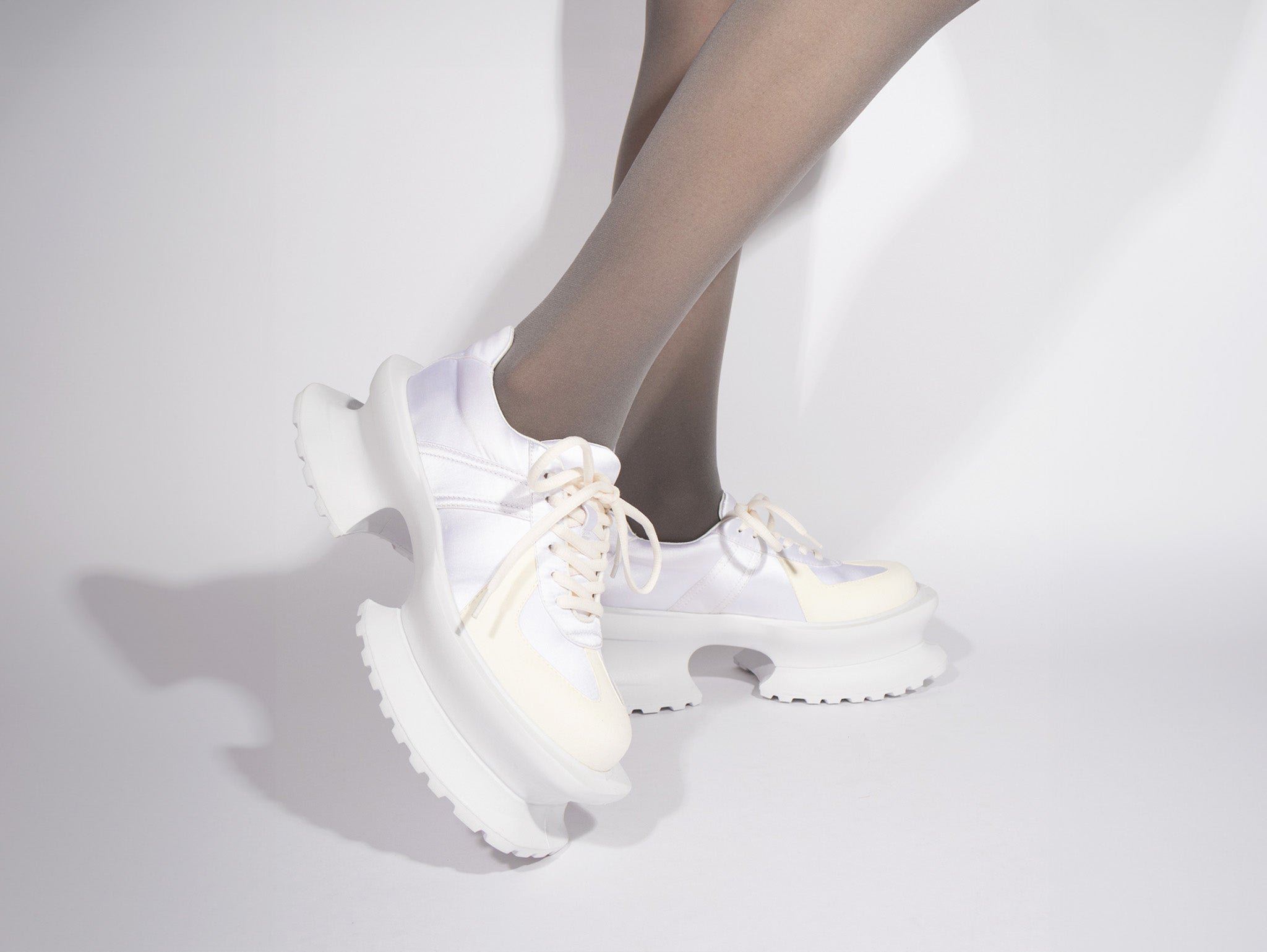 Victoria White Satin x White