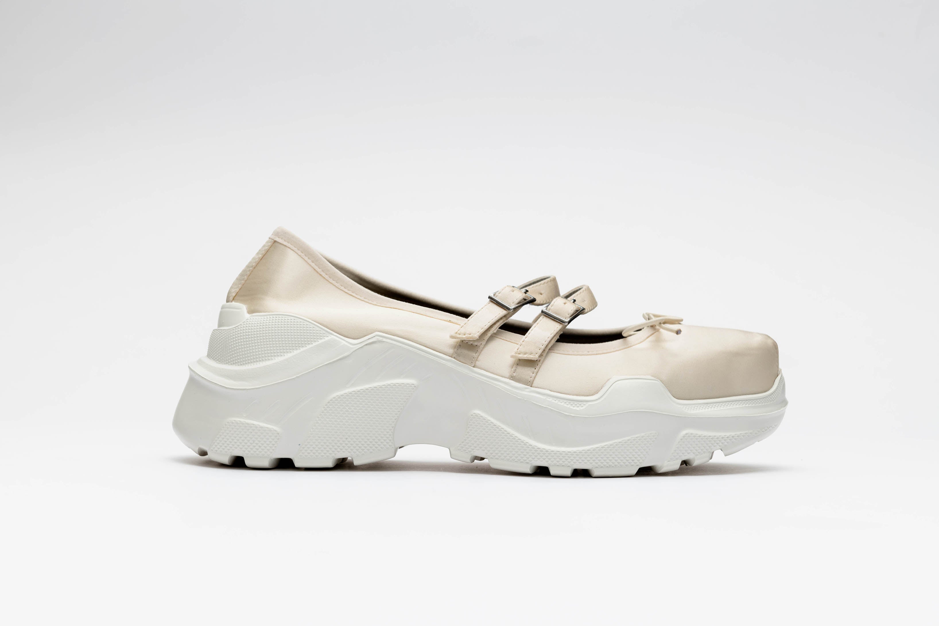 Giselle Ivory satin × White