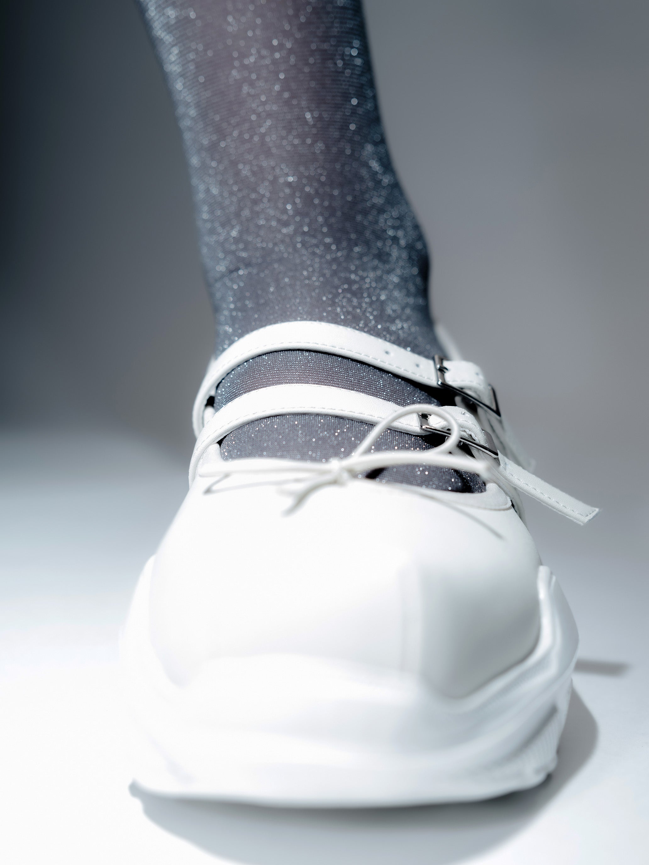 Giselle Milk leather × White