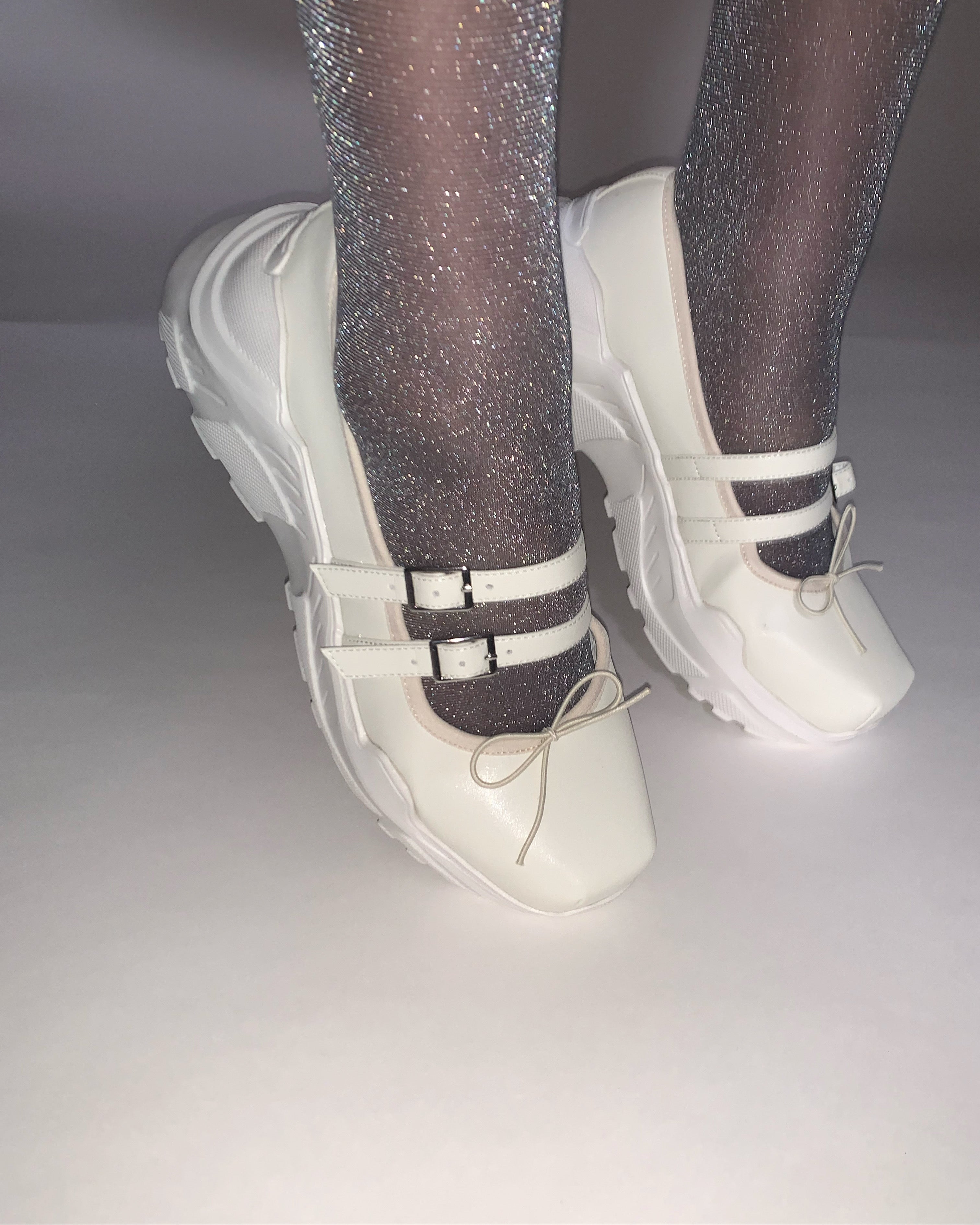 Giselle Milk leather × White