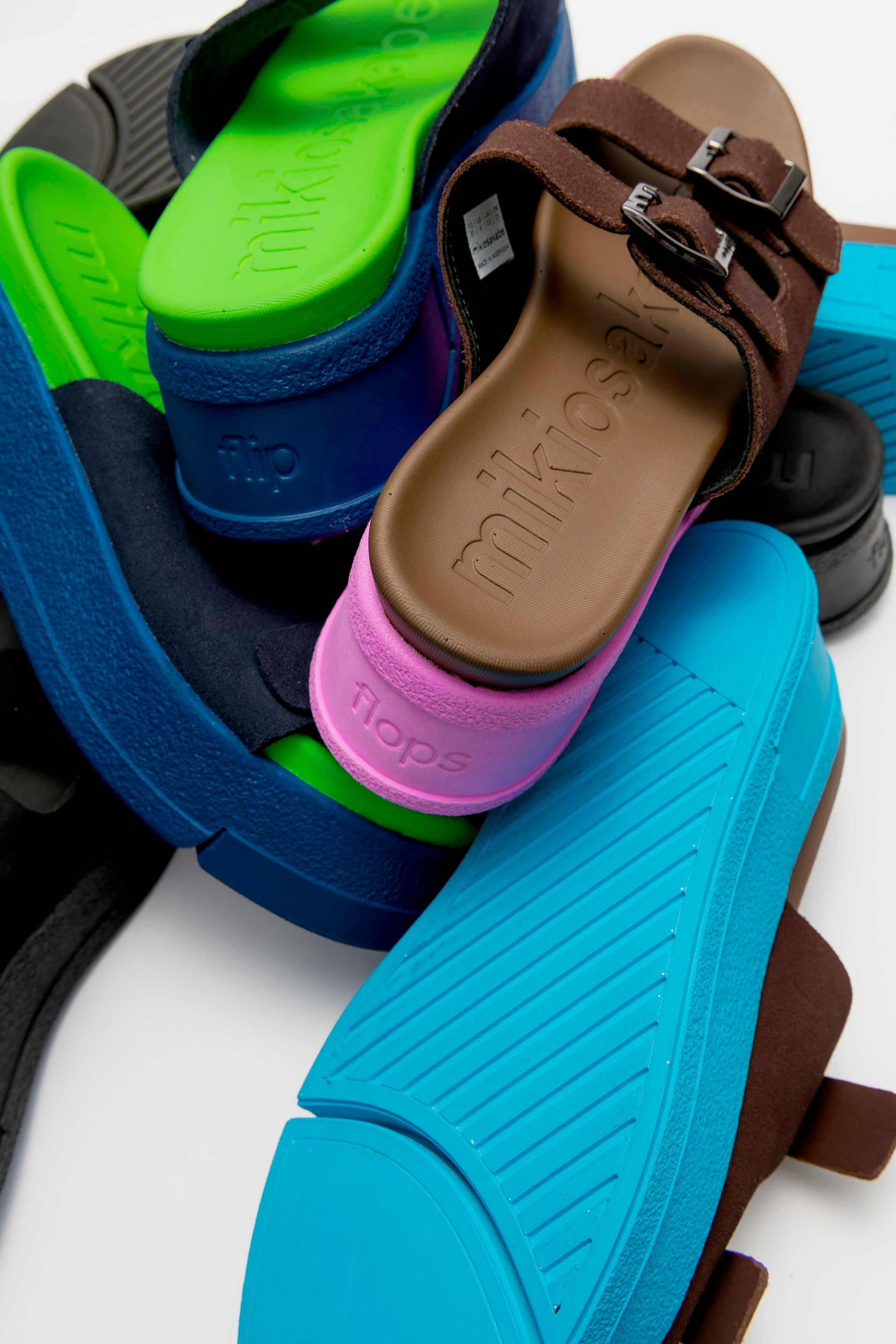 flip flops cruise Brown × Blue