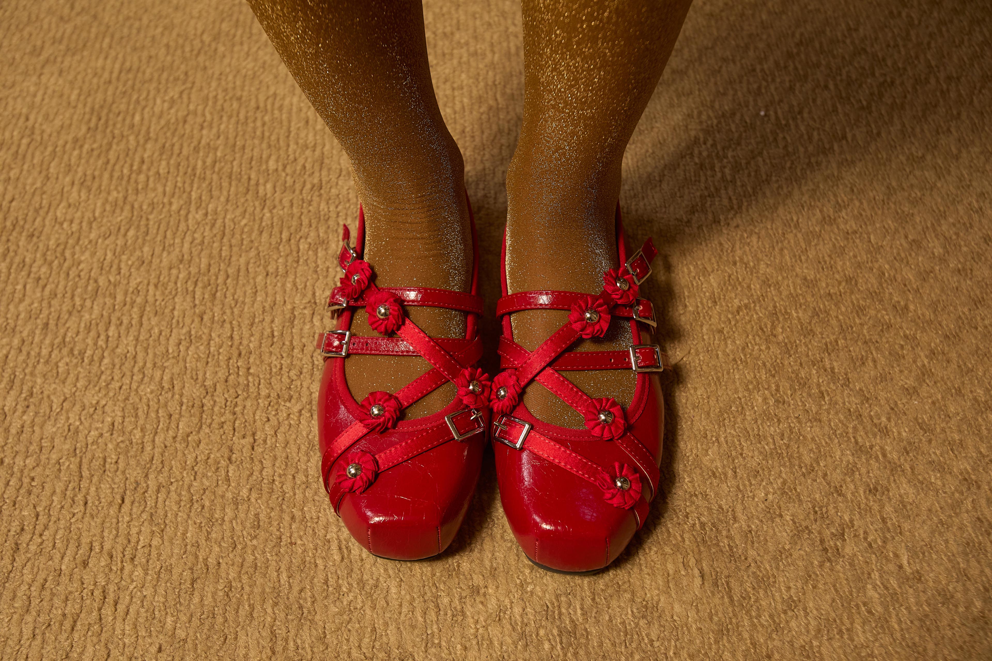 Flora Holiday Flat Red