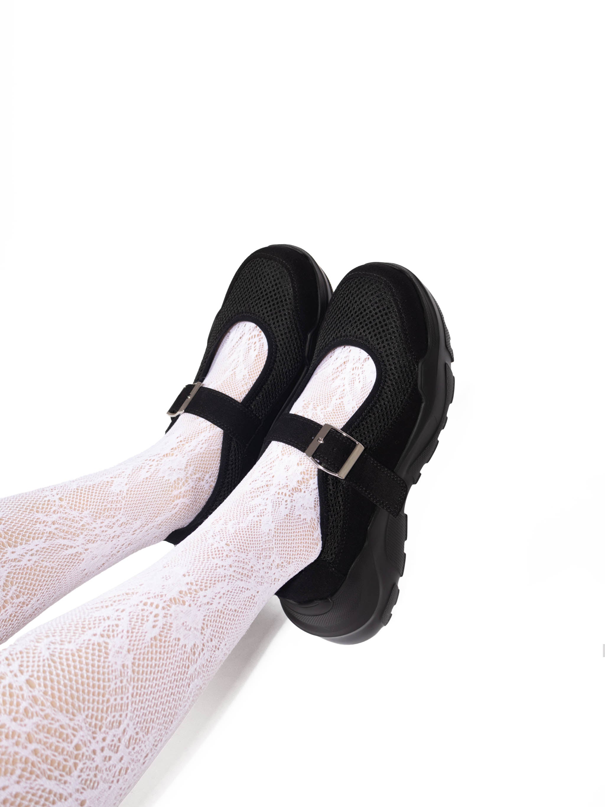 Elis Black × Black