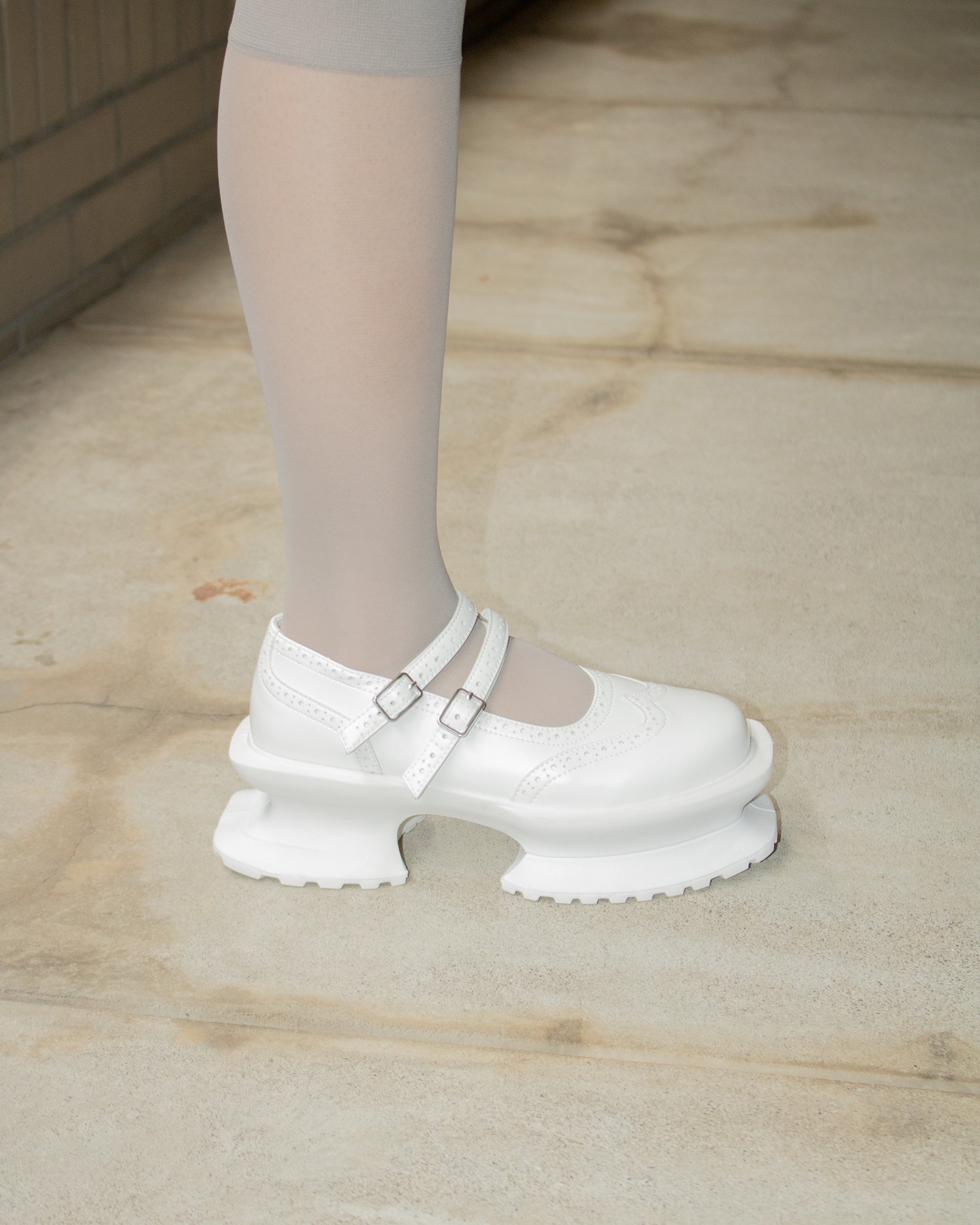 Aerial Garden shoes White Leather × White