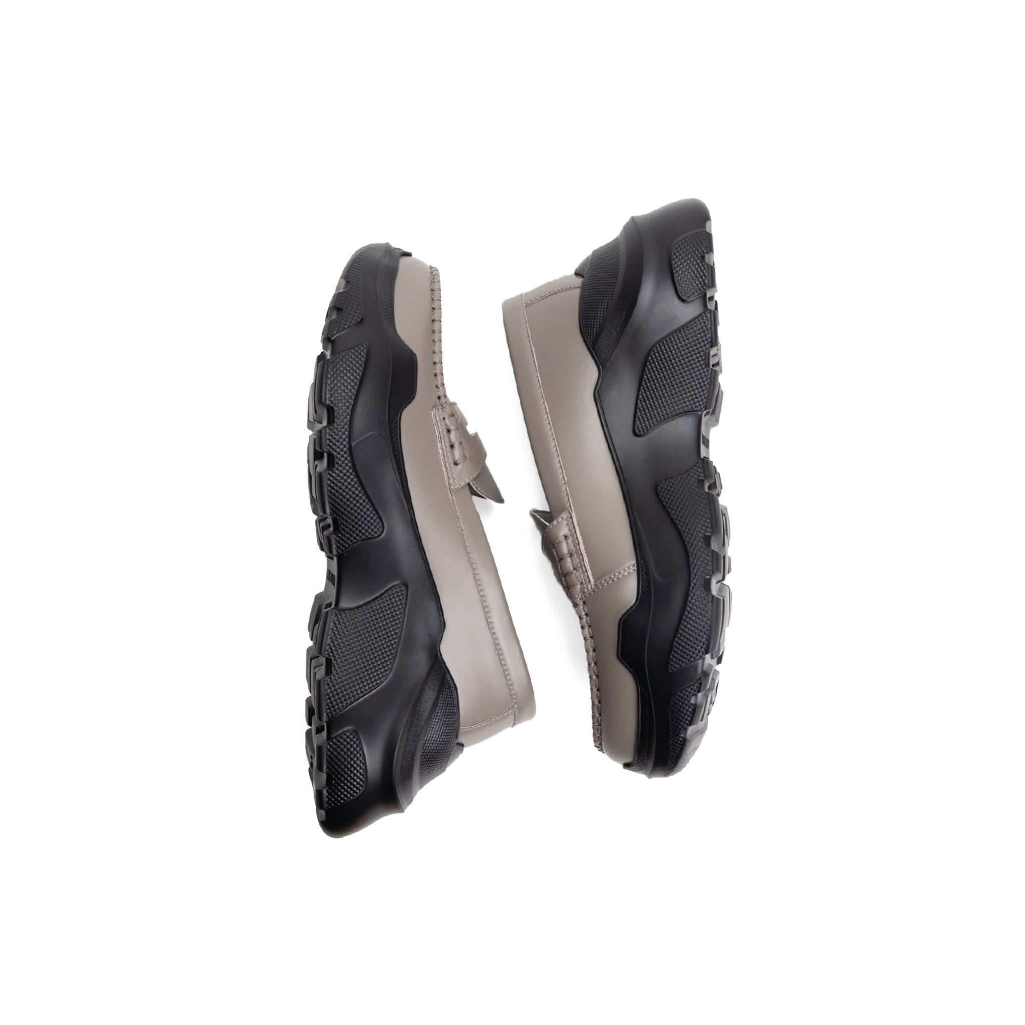 26AW Pre-order Regulated Gravity Gray