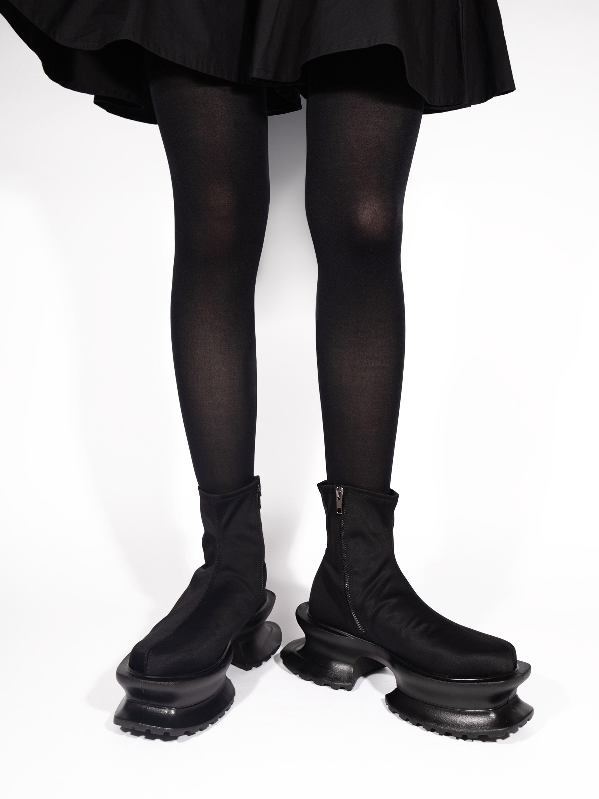 Vista Black