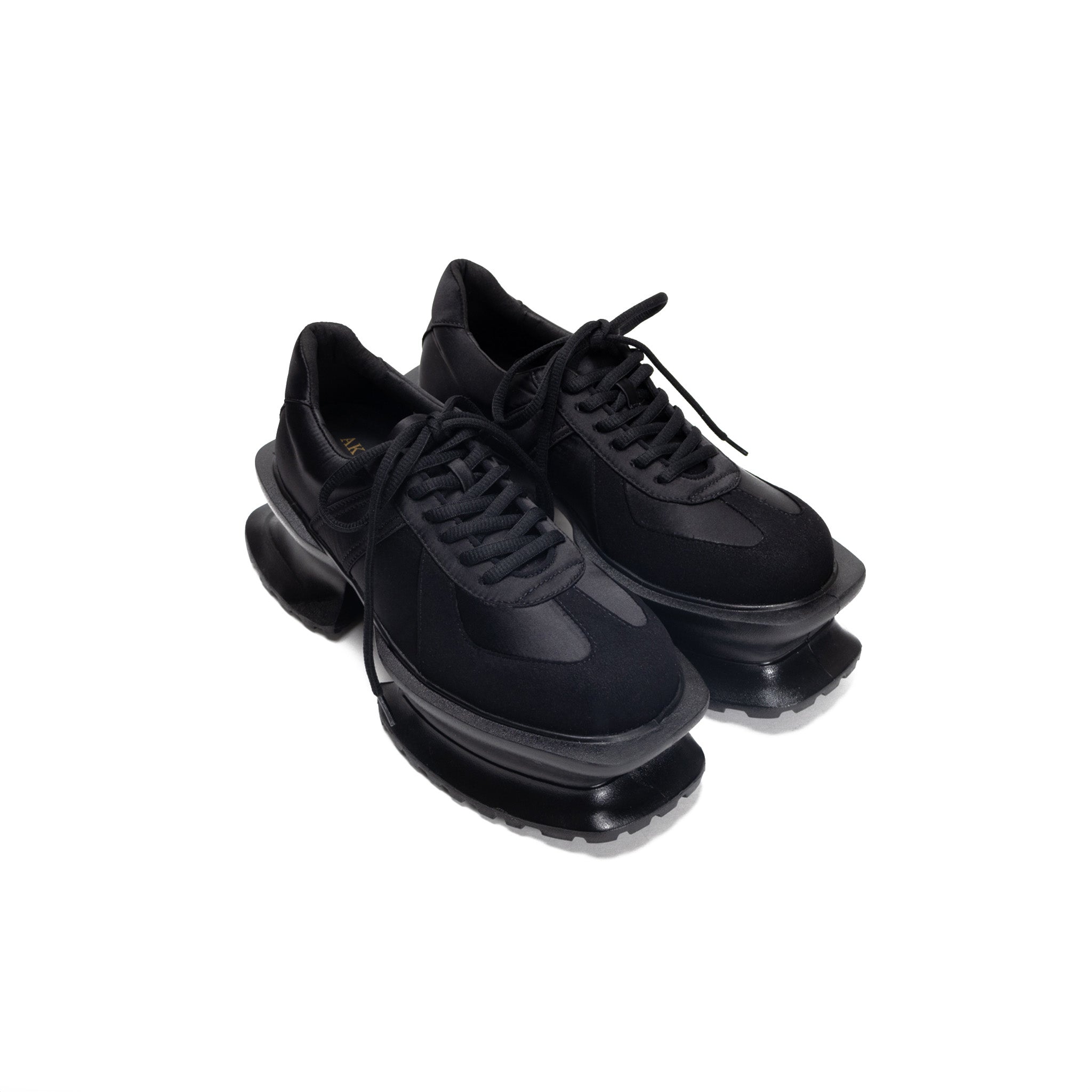 Victoria Black Satin × Black